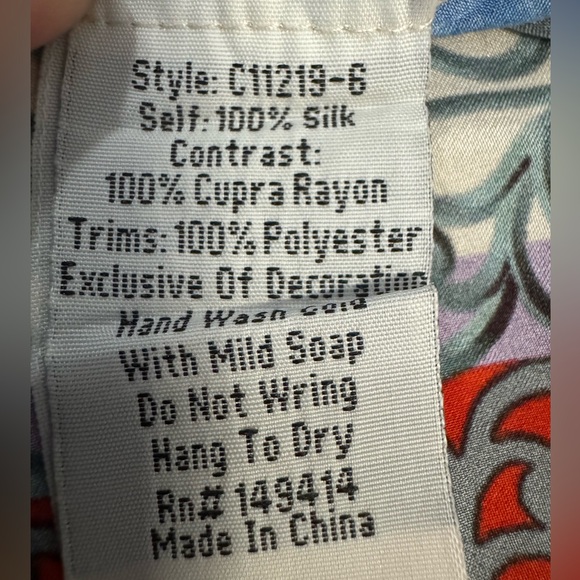 Johnny Was Dragon Printed silk top - Picture 4 of 11